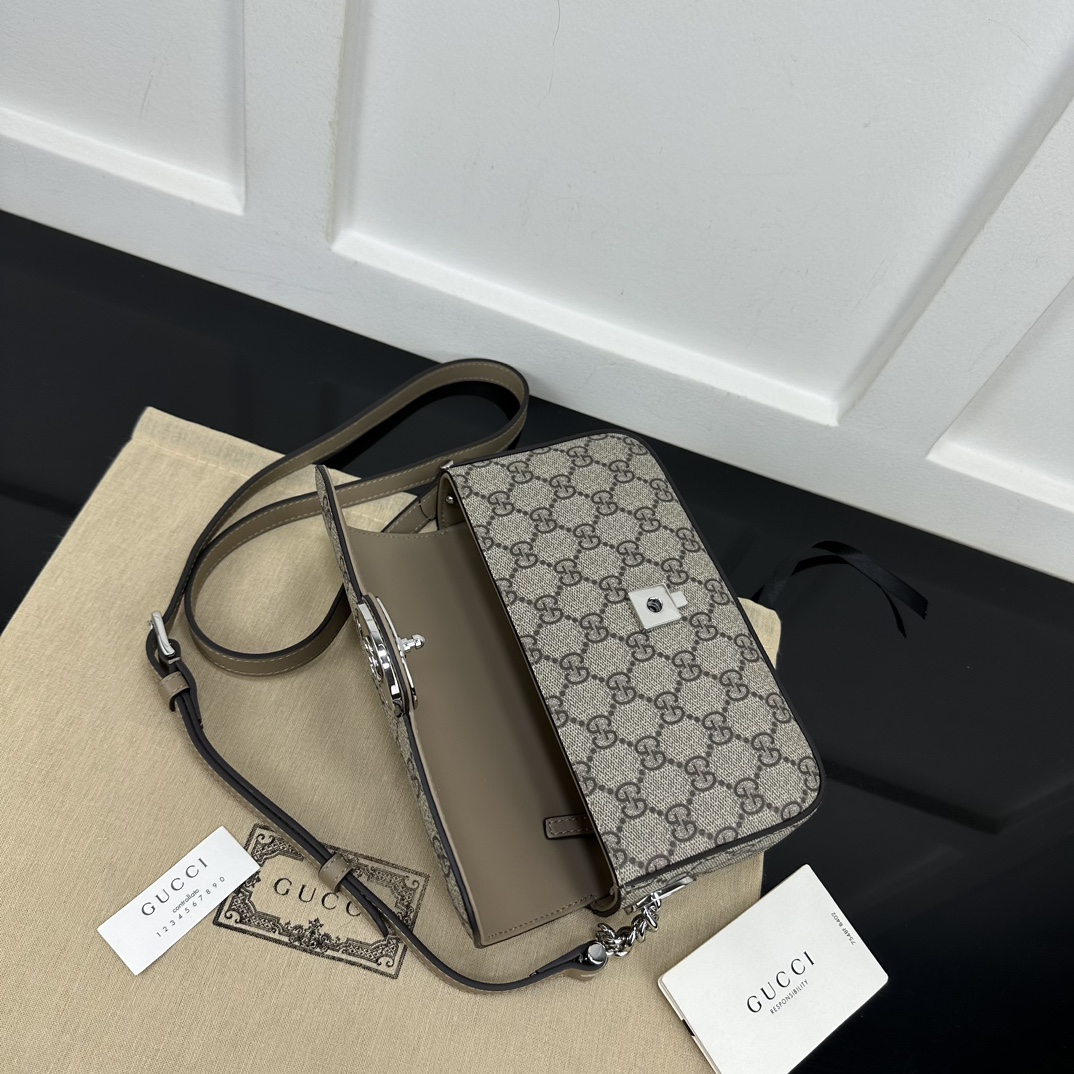 Gucci Satchel Bags